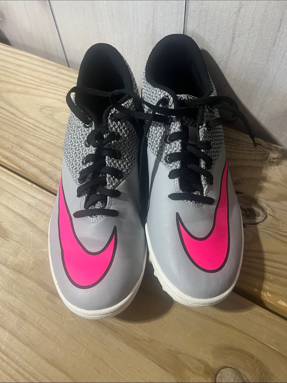 Nike Women’s Gray & Hot Pink Athletic Sneakers